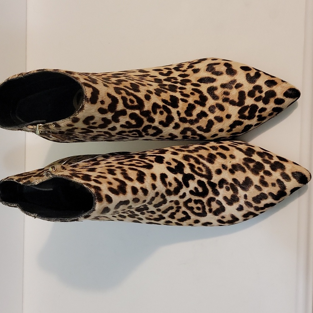 Sam Edelman Booties Size 7